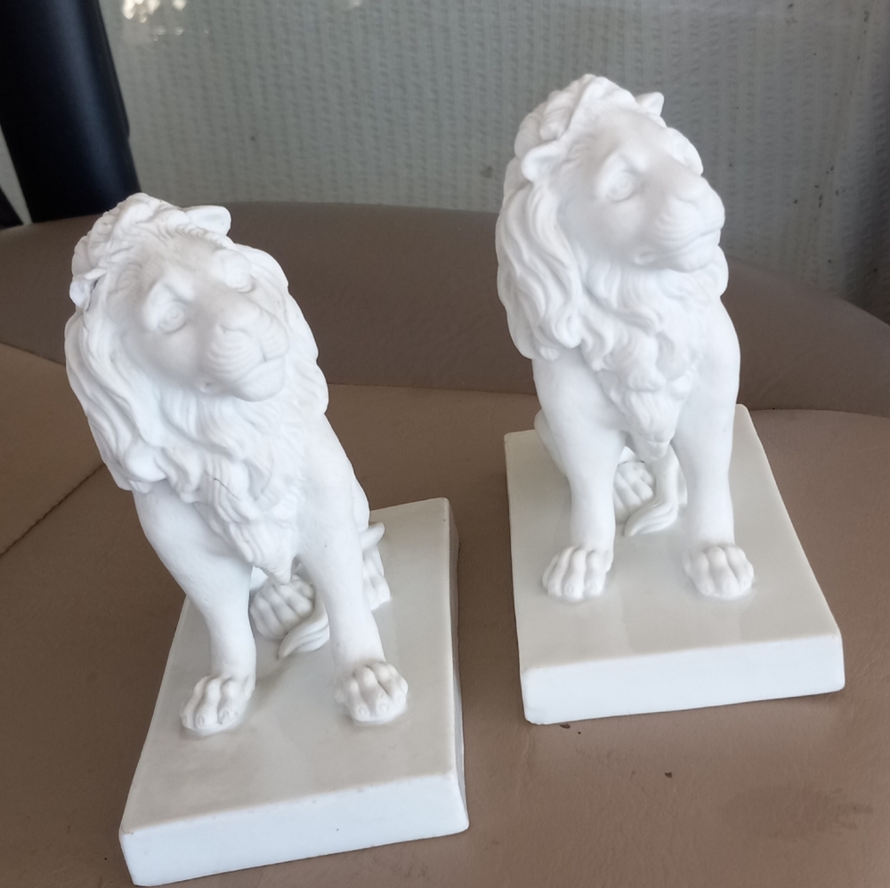 Statue White Marble ×2 White 5.5" Tall Vintage